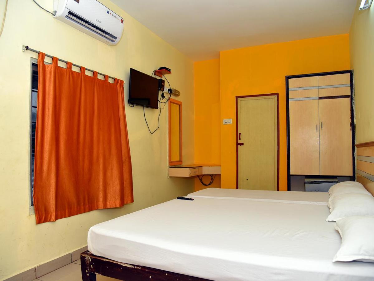 Hotel Aditya ปอนดิเชอรี ภายนอก รูปภาพ